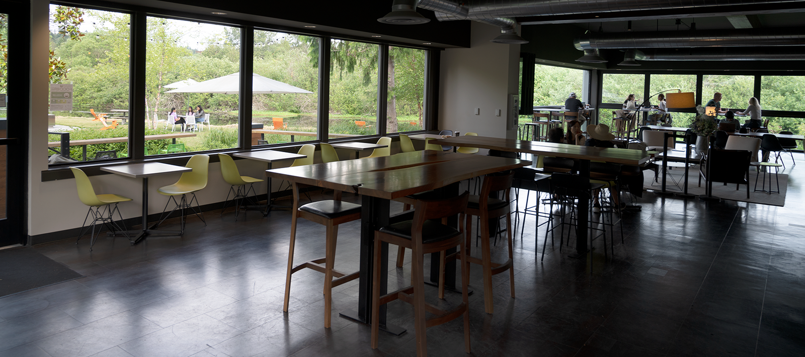 Bellefield Mocha Café on a warm summer day