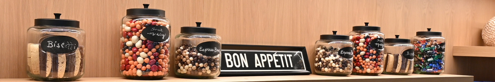 Bon Appetit Sign at the Dilettante's Plaza Center Mocha Café